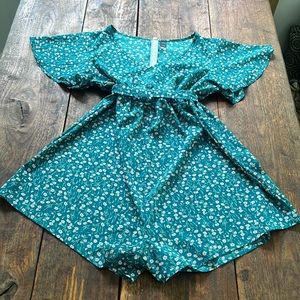 Shein floral romper. Size L